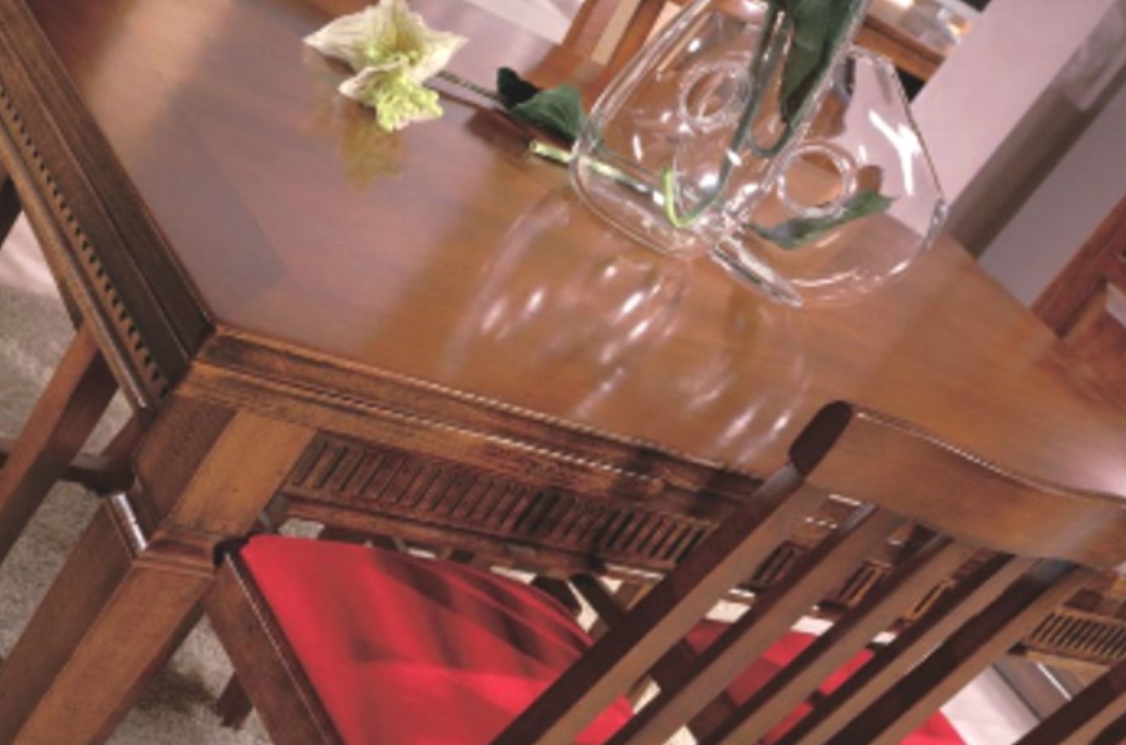 Tavolo legno massello.jpg